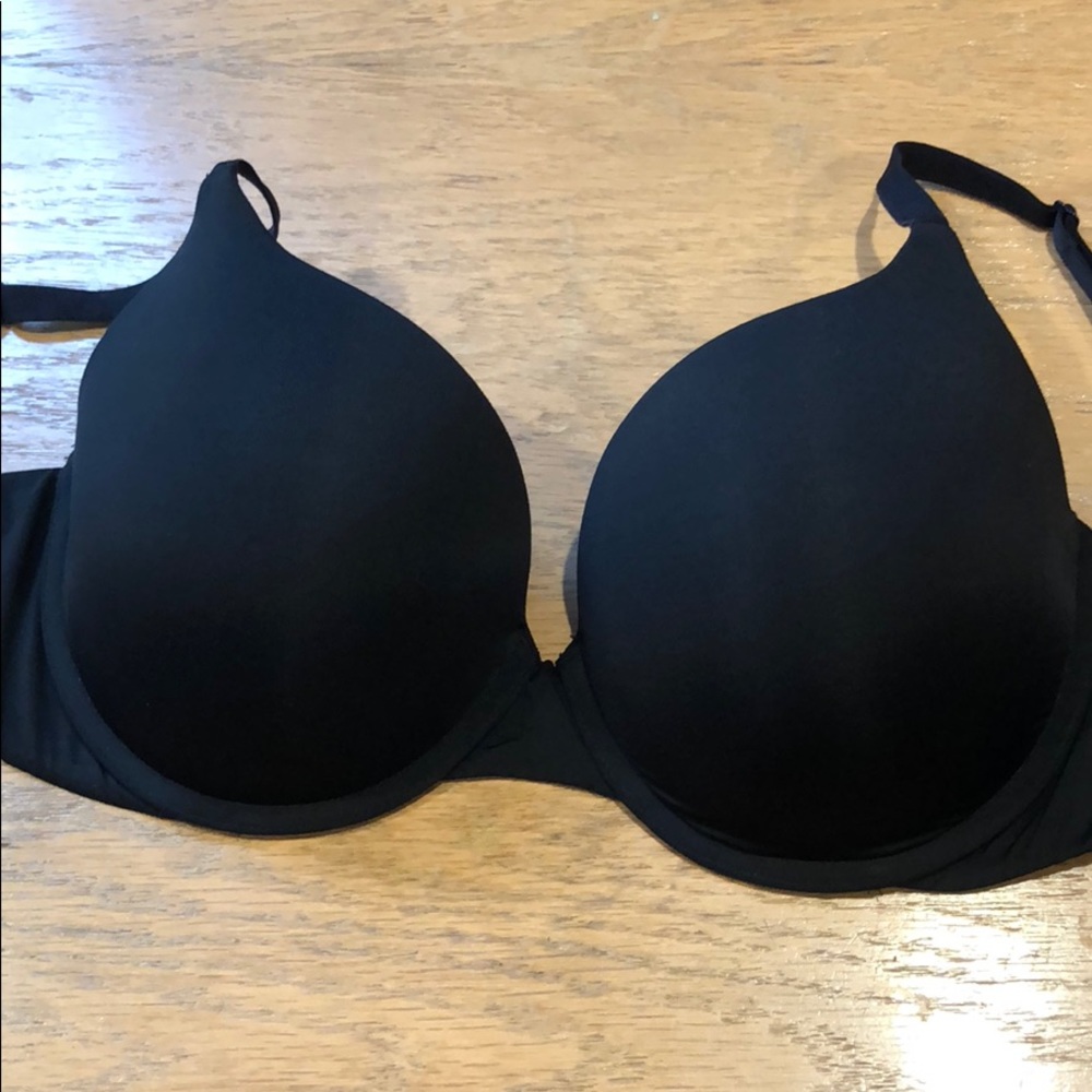 Black Victoria’s Secret Bra